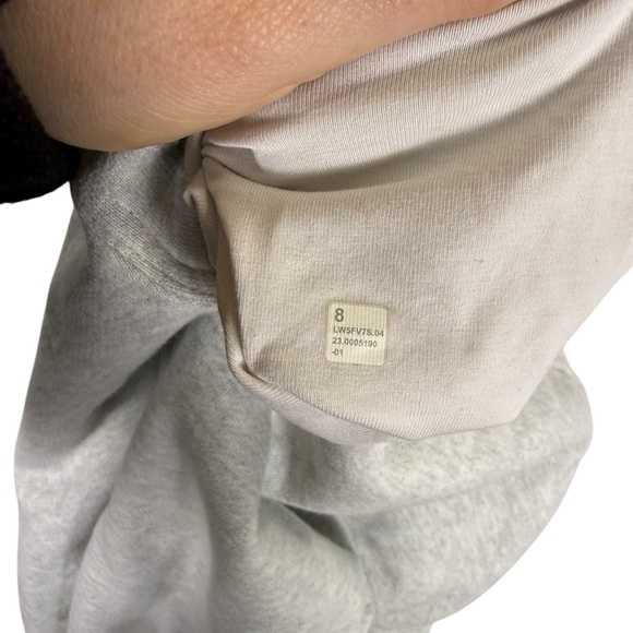 Lululemon Scuba Mid-Rise Wide-Leg Pant Heathered Core Ultra Light Gray Sz 8 - Picture 5 of 5